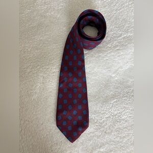 Elegant Burgundy and Blue Men's Tie